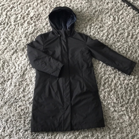 GAP Jackets & Blazers - {Gap} Black Raincoat. Size S.